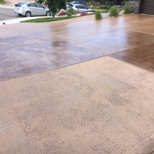 driveway with concrete sealing